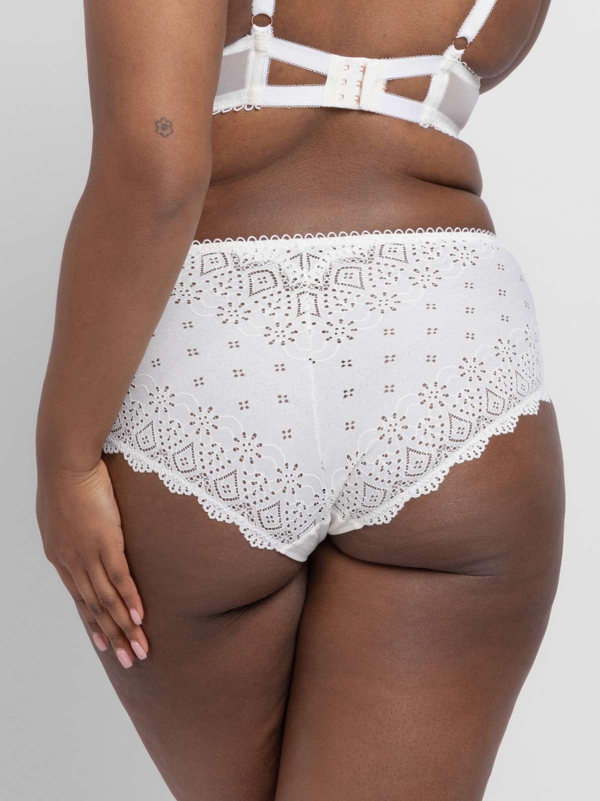 Farah Brief