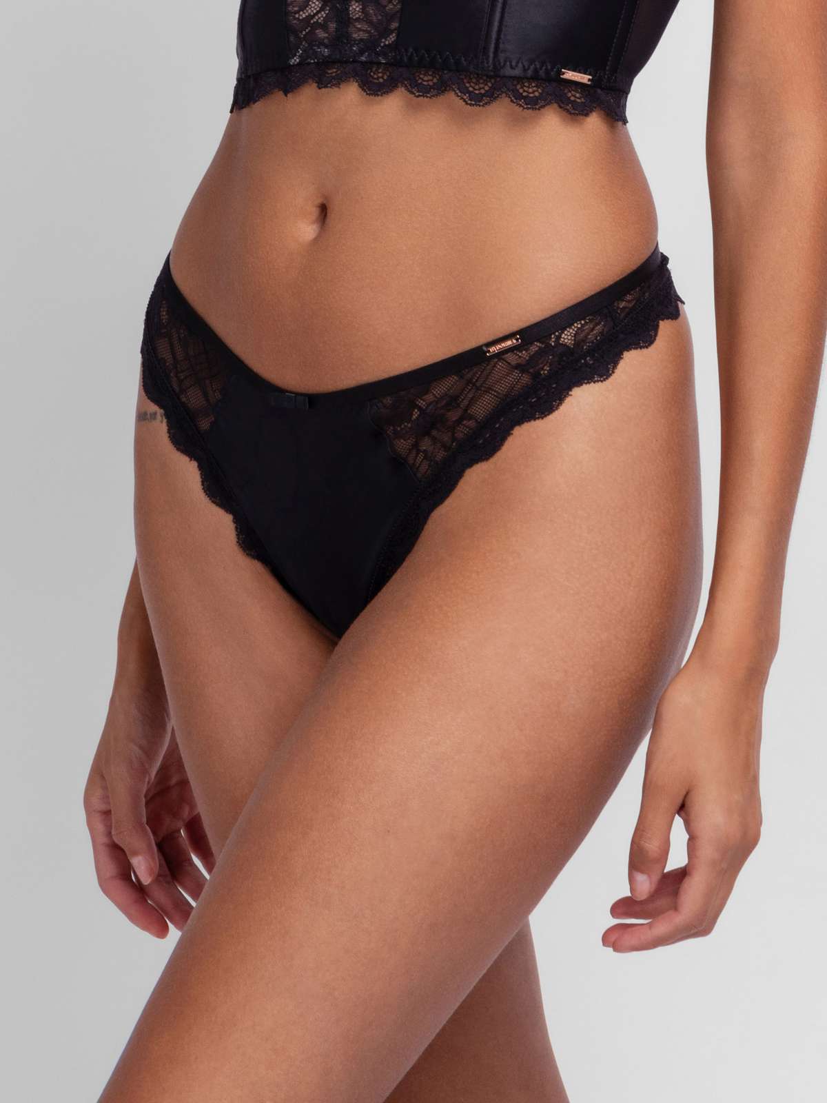 Hasina Thong