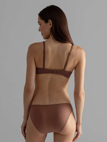 Soutien-gorge plongeant à coques