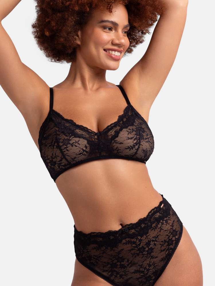 Culotte dentelle Origins