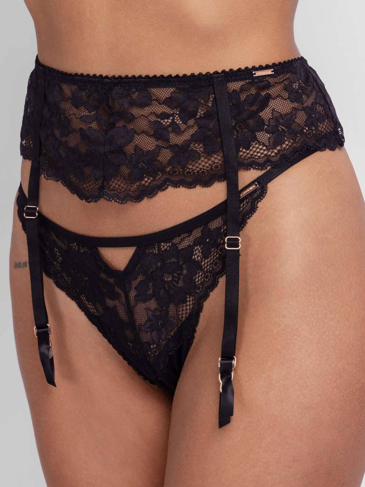 Anahi Suspender Belt