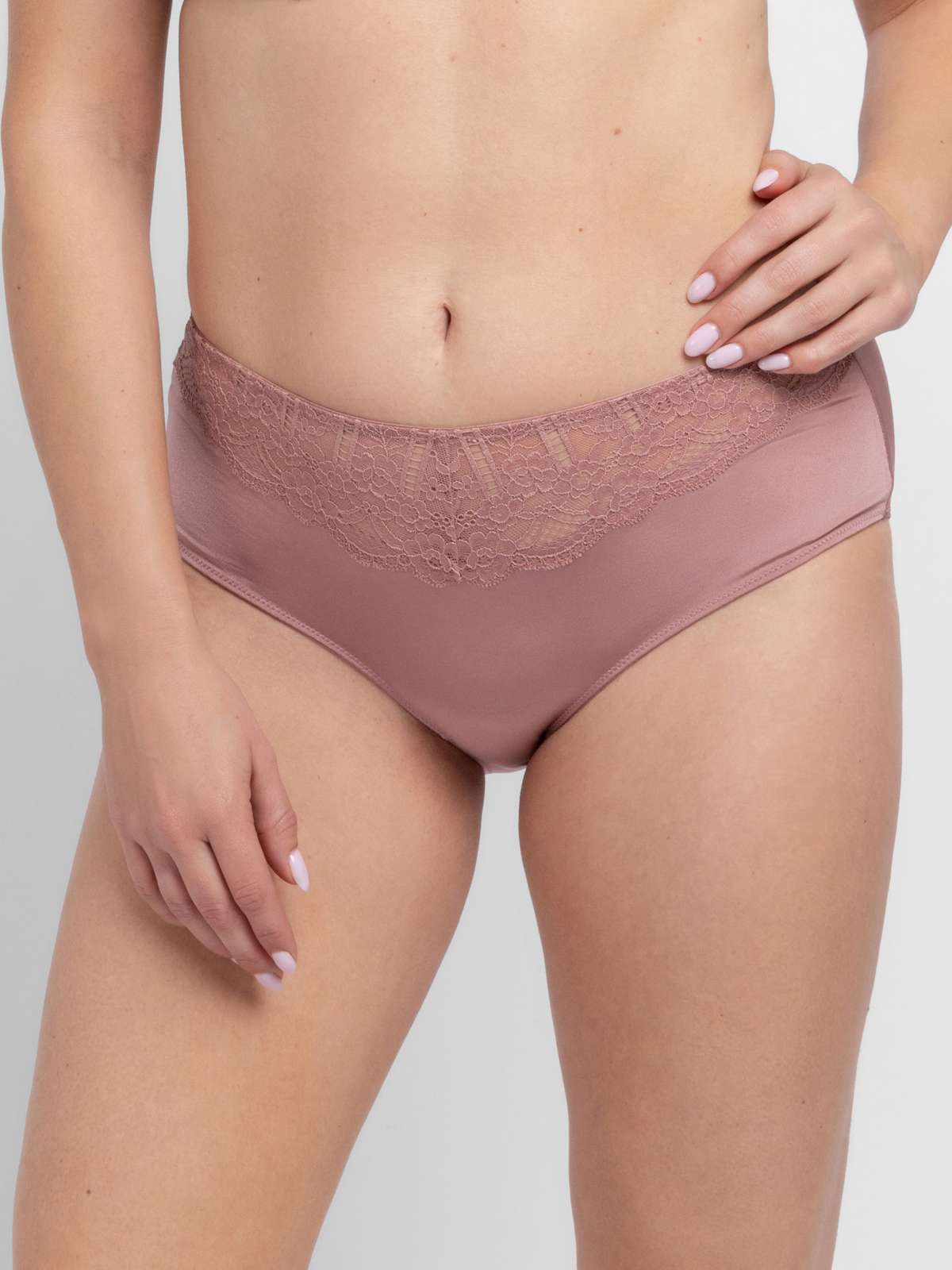Celine-2pp Brief