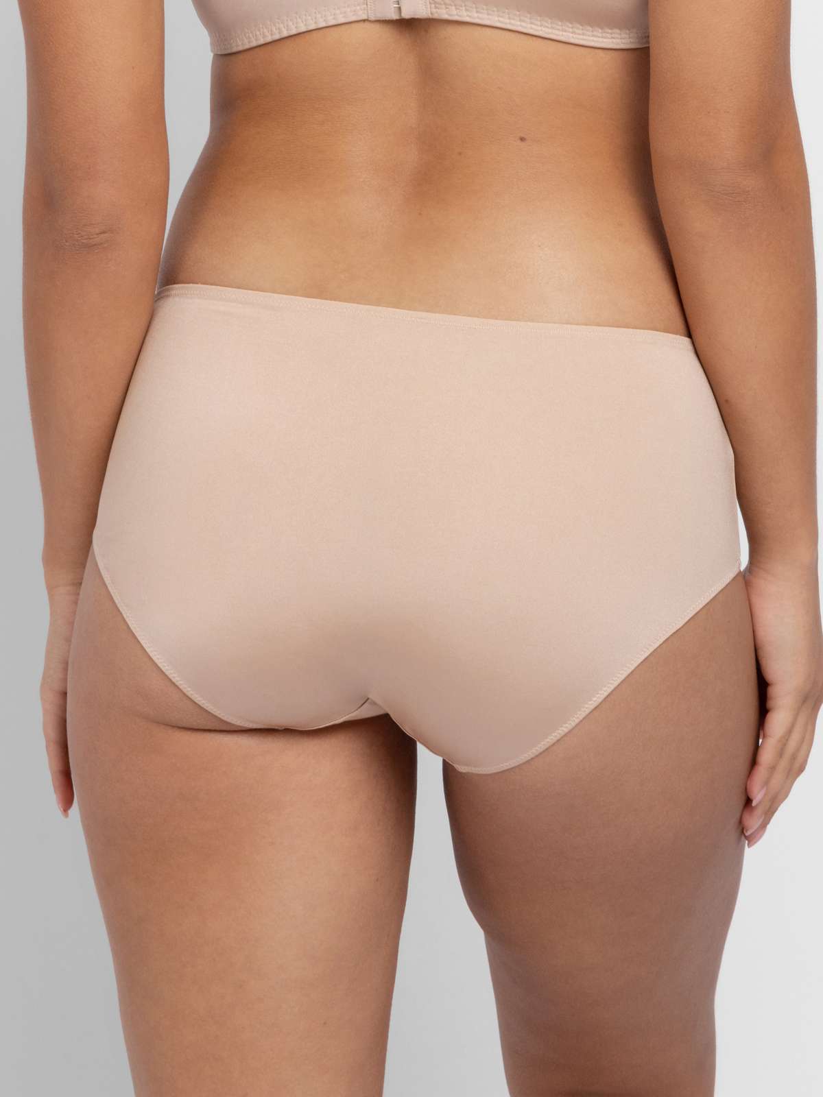 Celine-2pp Brief