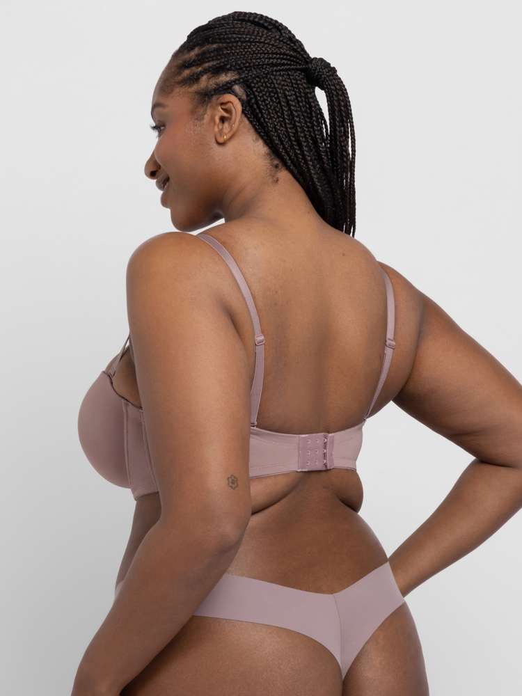 Soutien-gorge balconnette à coques