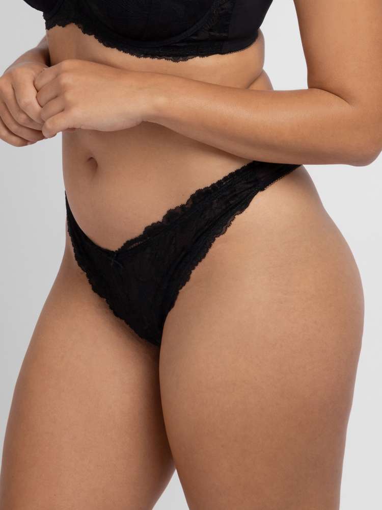 Tanga dentelle